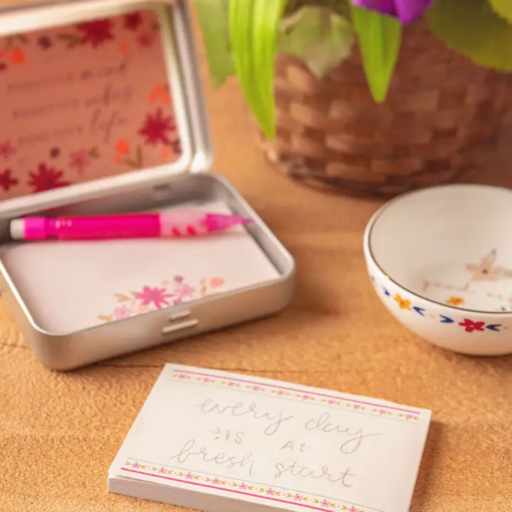 HAPPINESS BLOOMS SENTIMENT BOX