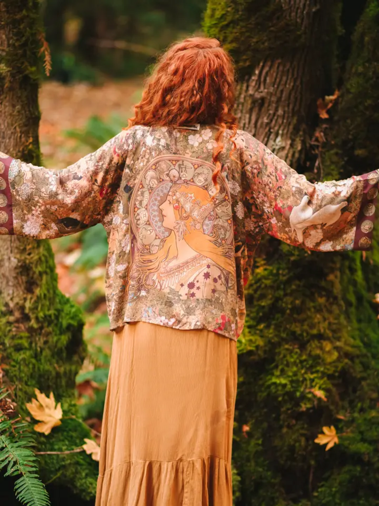 DREAMWEAVER ZODIAC CROPPED PIXIE BAMBOO KIMONO