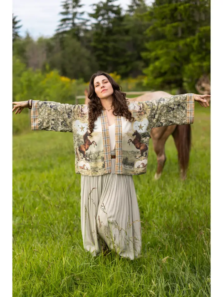 BORN TO RUN PIXIE CROPPED BAMBOO KIMONO