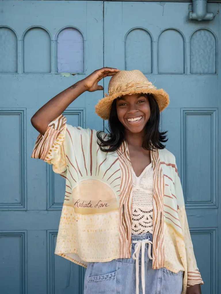 RADIATE LOVE CROPPED BAMBOO KIMONO