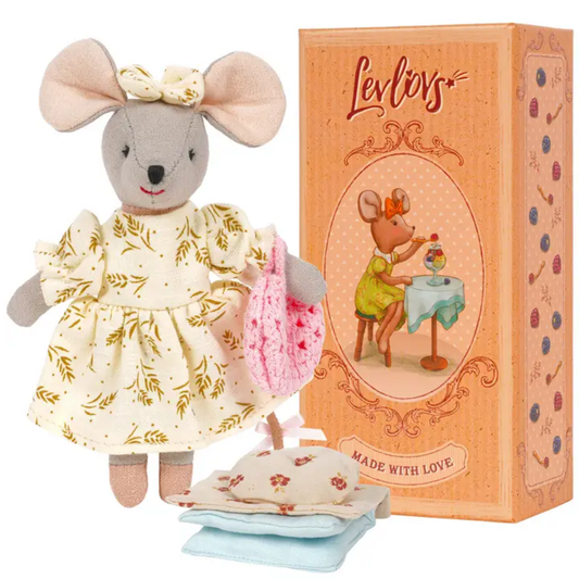 MOUSE WILD BERRY IN MATCHBOX