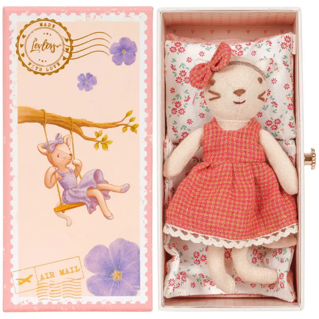 VICTORIA KITTY DOLL IN AIR MAIL STAMP TRUNK